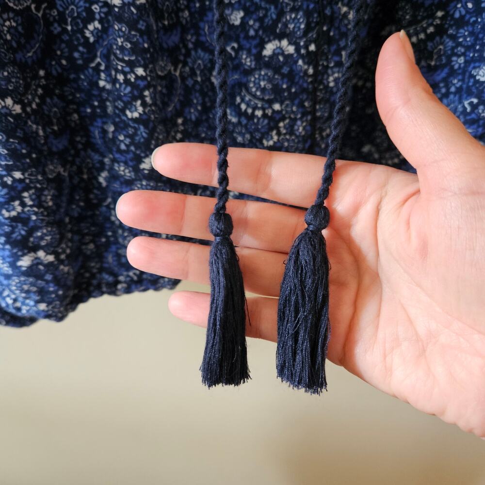 Lucky Brand Women's Peasant Top, Size L Floral Tassel Boho Blue Cottage - Picture 4 of 7